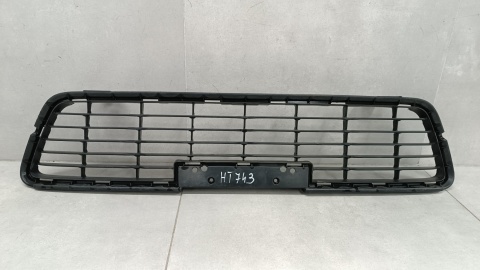 Kratka atrapa Toyota Hilux 8 VIII 15-18