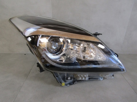 LAMPA PRZÓD SUZUKI BALENO II KSENON RH PRAWA 100-18513
