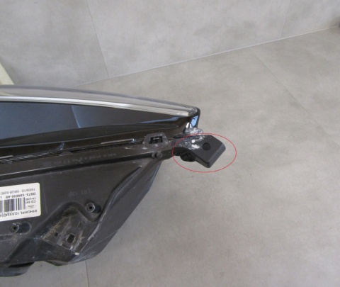 LAMPA PRZÓD FORD MONDEO MK5 ZWYKŁA SOCZEWKA LH 14-19 DS73-13W030-AE