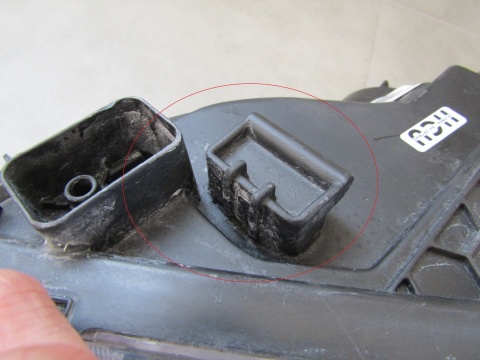 LAMPA PRZÓD KIA CEED 3 III LIFT ZWYKŁA SOCZEWKA CZARNA 21- RH 92102J7051