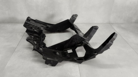 Narożnik oklular stelaż prawy Mercedes Actros L Pro Cabin MP6 A9608855565