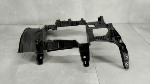 Narożnik oklular stelaż prawy Mercedes Actros L Pro Cabin MP6 A9608855565