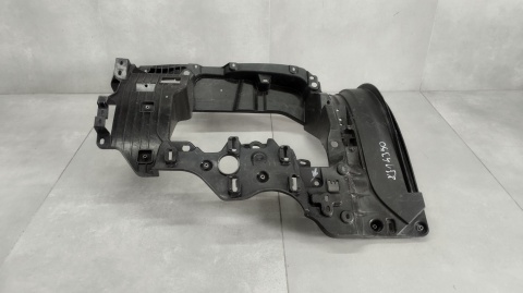 Narożnik oklular stelaż prawy Mercedes Actros L Pro Cabin MP6 A9608855565