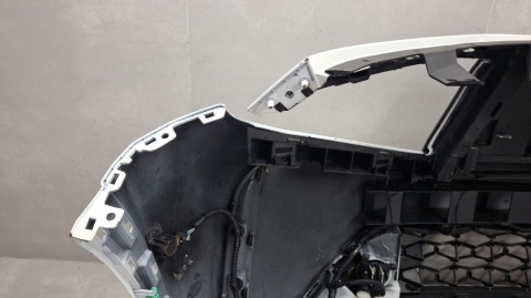 Zderzak przód przedni Opel Frontera C 24- / + halogeny + wiązka + 6PDC