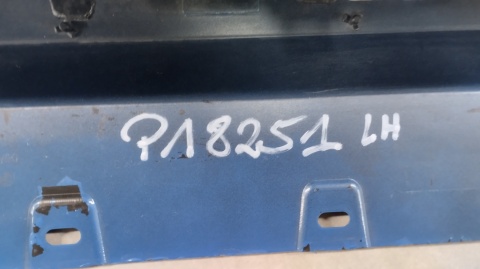 Listwa progowa lewa BMW 1 F40 M Pakiet 19-
