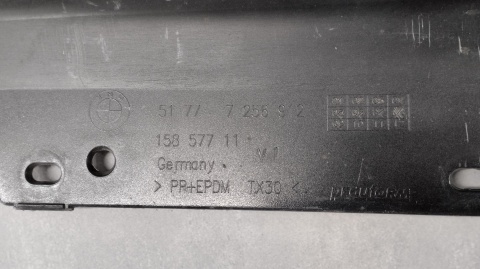 Listwa progowa prawa BMW 3 F30 F31 sedan kombi 11-18
