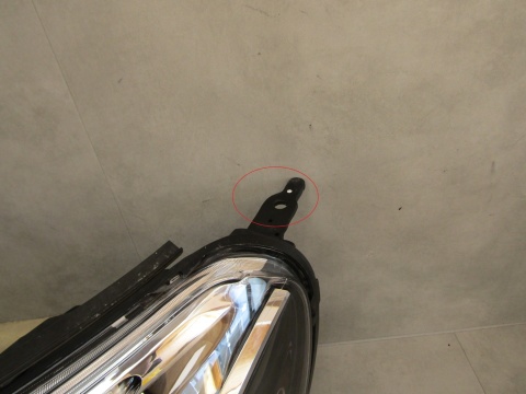 LAMPA PRZÓD TOYOTA PROACE 2 II KSENON NIESKRĘTNY 16-23 LH 9808589980-00