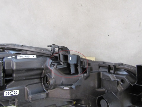 LAMPA PRZÓD TOYOTA COROLLA E21 SEDAN ZWYKŁA SOCZEWKA LH 18- 81170-02T31-00