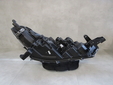 LAMPA PRZÓD TOYOTA COROLLA CROSS FULL LED 20- LH LEWA HASCO 16-184