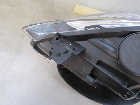 LAMPA PRZÓD RENAULT CLIO IV 4 ZWYKŁA 12-16 RH PRAWA 260102104R