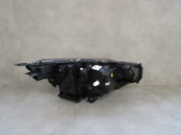 LAMPA PRZÓD TOYOTA YARIS CROSS FULL LED 20- LH LEWA