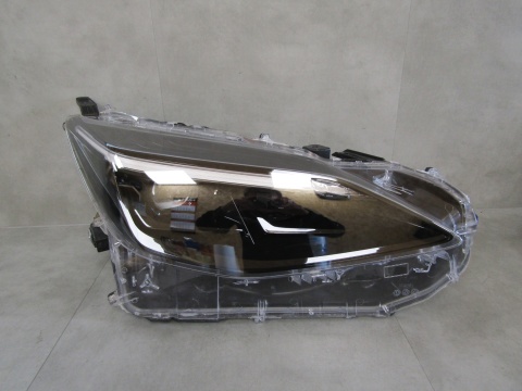 LAMPA PRZÓD TOYOTA YARIS CROSS FULL LED 20- RH PRAWA 0D-312