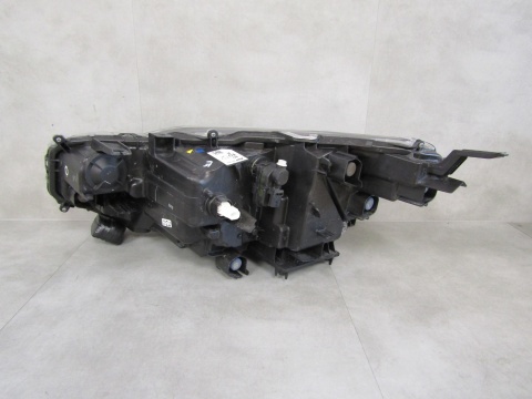 LAMPA PRZÓD TOYOTA YARIS CROSS FULL LED 20- RH PRAWA 0D-312