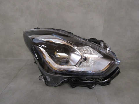 LAMPA PRZÓD SUZUKI SWIFT VI MK8 VIII LED RH PRAWA 19-24 W2968