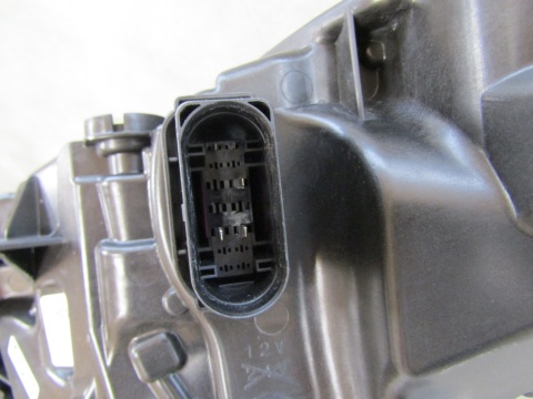 LAMPA PRZÓD VOLVO XC40 LIFT FULL LED BASE 22- RH PRAWA 32338909
