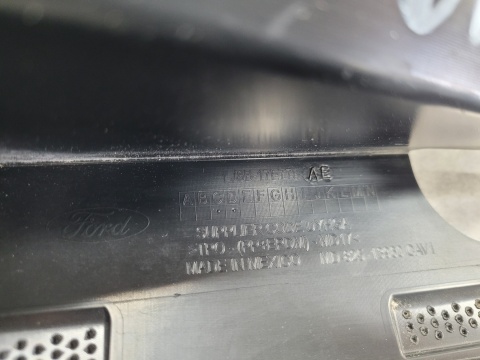 Osłona wzmocnienie górne zderzaka atrapy przód Ford Mustang Mach-E 21-
