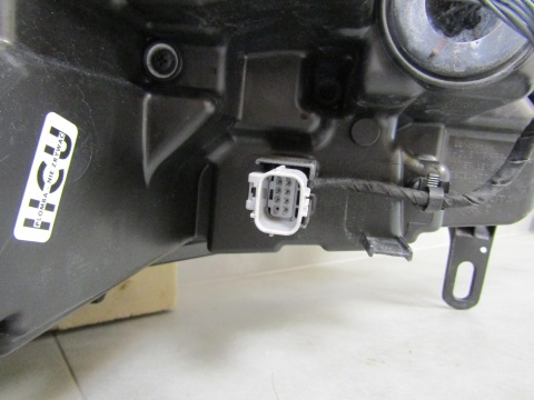 LAMPA PRZÓD TOYOTA COROLLA CROSS FULL LED 20- LH LEWA HASCO 16-184