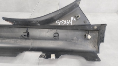 Listwa progowa prawa Mini Cooper F55 5d 13- 16189910gb