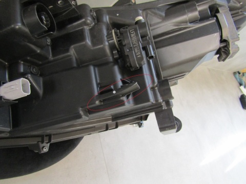 LAMPA PRZÓD TOYOTA COROLLA CROSS FULL LED 20- RH PRAWA HASCO 16-184