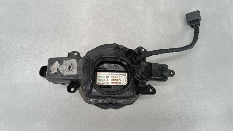 Osłona portu ładowania klapka wlewu Volkswagen Golf VII GTE 5GE853396