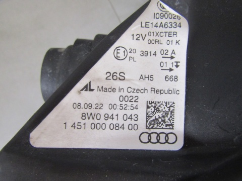 LAMPA PRZÓD AUDI A4 B9 KSENON NIESKRĘTNY 15-19 LH 8W0941084