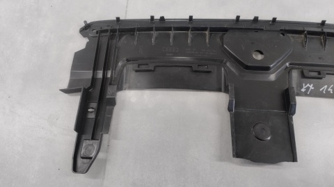 Osłona maskownica pasa przedniego przód górna AUDI Q8 4M8 18-