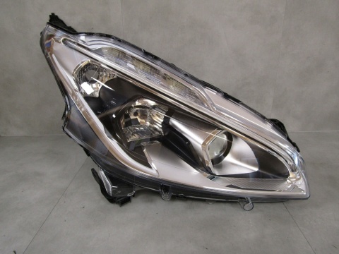 LAMPA PRZÓD PEUGEOT 208 I LIFT ZWYKŁA SOCZEWKA 15-19 PRAWA RH 9810805880