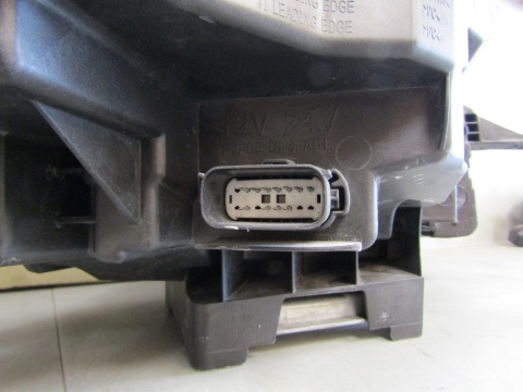 Lampa przód Ford Kuga MK3 LED 19-24 LH LEWA LV4B 13E015 FH