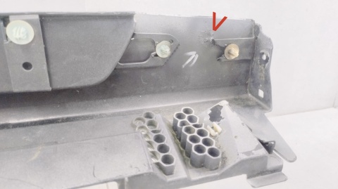 Listwa progowa lewa Toyota Prius IV 15-23 XW50 75860-47080