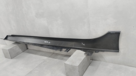 Listwa progowa prawa BMW 1 F40 2 F44 19- próg