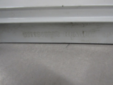 Błotnik lewy przód przedni Renault Megane IV 4 631016669R 16-24