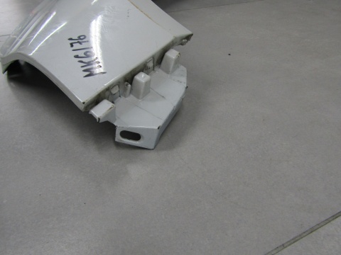 Błotnik lewy przód przedni Renault Megane IV 4 631016669R 16-24
