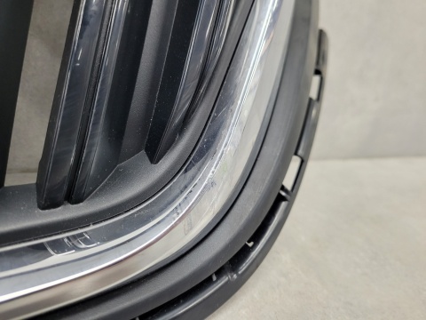 Grill atrapa zderzaka przód Skoda Octavia 4 IV 5E3 19-23