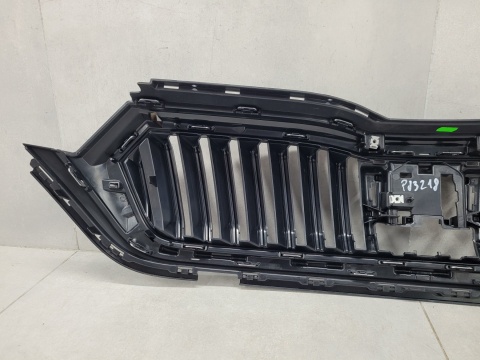 Grill atrapa zderzaka przód Skoda Octavia 4 IV 5E3 19-23
