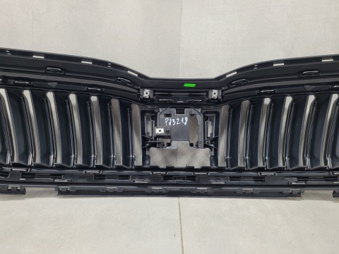 Grill atrapa zderzaka przód Skoda Octavia 4 IV 5E3 19-23