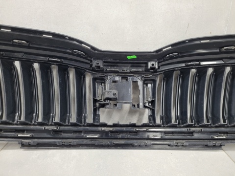 Grill atrapa zderzaka przód Skoda Octavia 4 IV 5E3 19-23