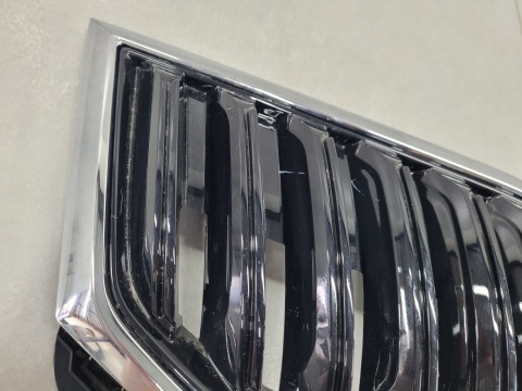 Grill atrapa zderzaka przód Skoda Octavia 3 III 5E0 Lift 17-20