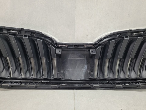 Grill atrapa zderzaka przód Skoda Octavia 3 III 5E0 Lift 17-20