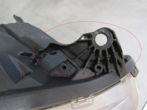 LAMPA PRZÓD PEUGEOT 208 I LIFT ZWYKŁA SOCZEWKA 15-19 PRAWA RH 9810805880