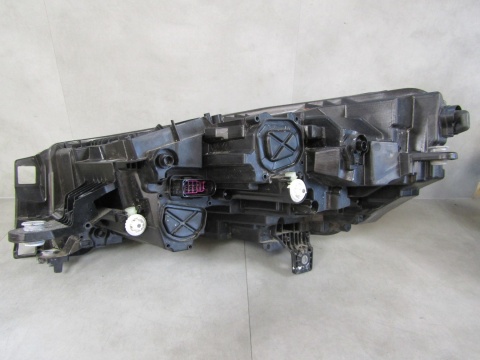 LAMPA PRZÓD SKODA ENYAQ FULL LED 20-25 RH PRAWA 5LB941016A