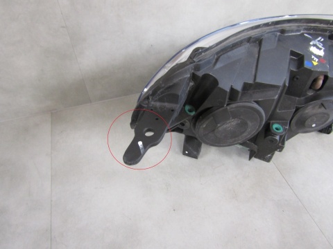 LAMPA PRZÓD TOYOTA PROACE 2 II KSENON NIESKRĘTNY 16-23 LH 9808589980-00