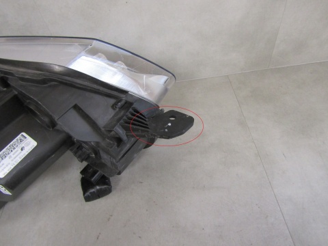LAMPA PRZÓD TOYOTA PROACE 2 II KSENON NIESKRĘTNY 16-23 LH 9808589980-00