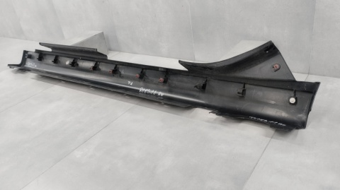 Listwa progowa prawa Mini Cooper S F55 5d 13- 51777315524
