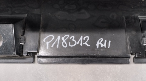 Listwa progowa prawa Toyota Yaris 4 IV 20- Mazda 2 22- Hybrid