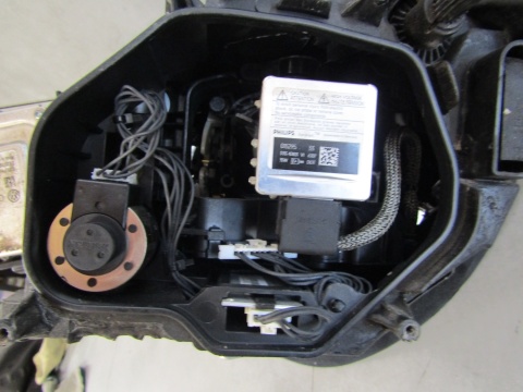 LAMPA PRZÓD VOLKSWAGEN SCIROCCO LIFT 1K8 KSENON SKRĘTNY RH PRAWY 14-17