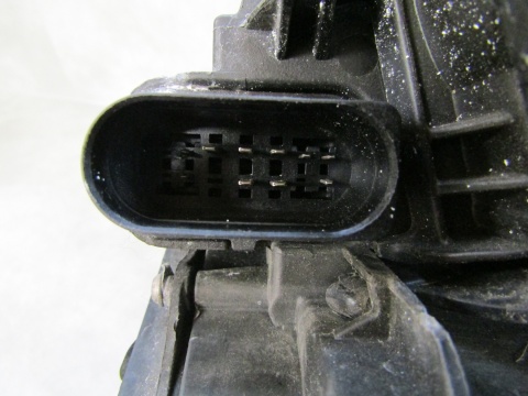 LAMPA PRZÓD VOLKSWAGEN SCIROCCO LIFT 1K8 KSENON SKRĘTNY RH PRAWY 14-17