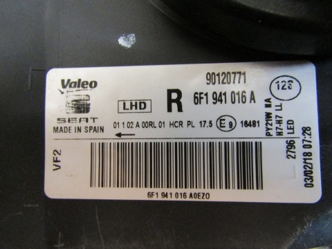LAMPA PRZÓD SEAT ARONA IBIZA 5 V ZWYKŁA Z LED 17-21 RH PRAWA 6F1941016A