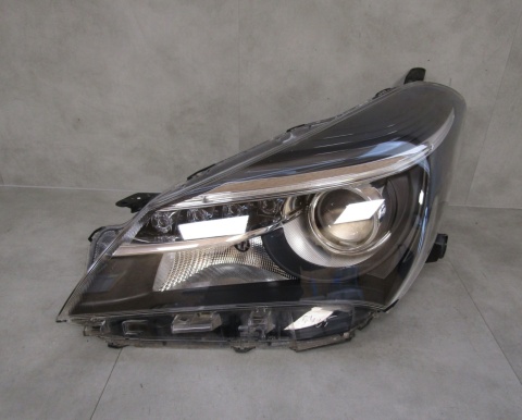 LAMPA PRZÓD TOYOTA YARIS 3 III LIFT ZWYKŁA SOCZEWKA Z LED 14-17 LH LEWA