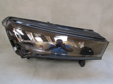 LAMPA PRZÓD SKODA ENYAQ LED 20- RH PRAWA 5LB941016