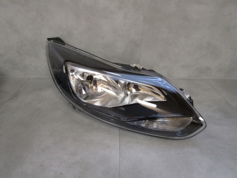 LAMPA PRZÓD FORD FOCUS MK3 III ZWYKŁA RH PRAWA CIEMNA 10-14
